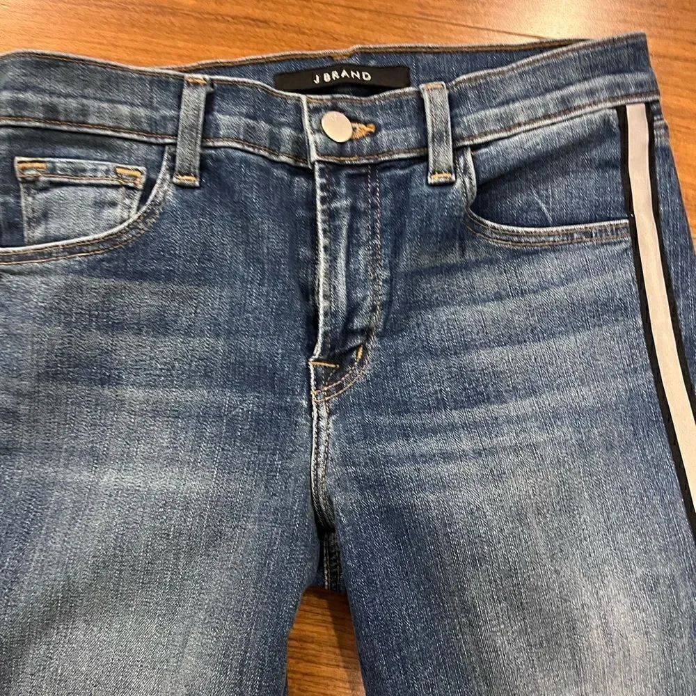 J Brand Reflecting jeans - Picture 5 of 11